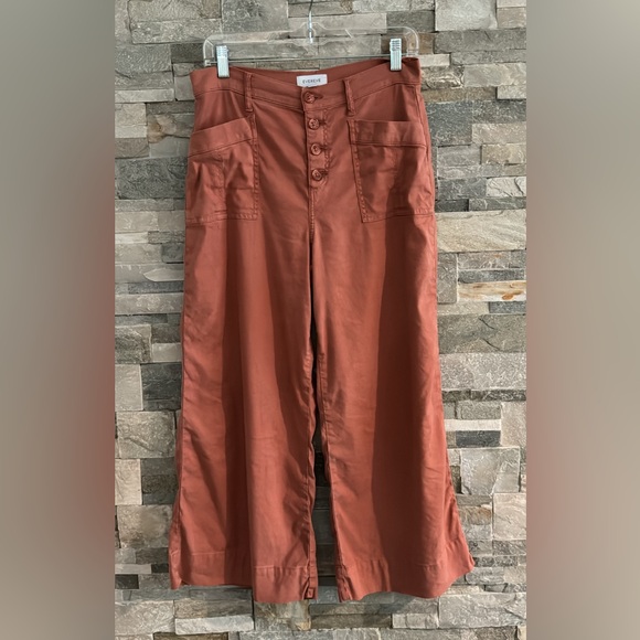 Evereve cropped straight leg linen pants size 28 color is like first picture - Picture 3 of 5